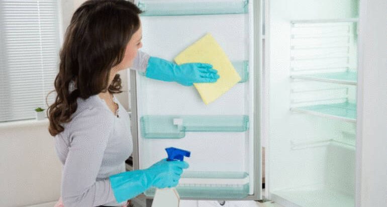 Dégivrer un mini frigo en 3 étapes